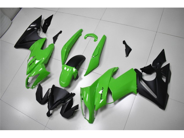 2009-2011 Green Black Kawasaki EX650 Replacement Motorcycle Fairings UK 2009-2011 Green Black Kawasaki EX650 Replacement Motorcycle Fairings UK