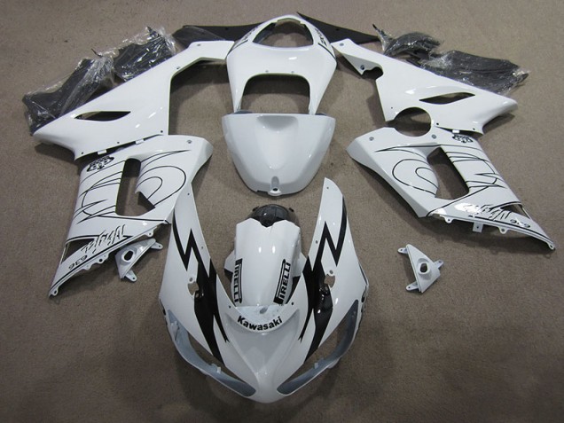 2005-2006 White Ninja 636 Kawasaki ZX6R Moto Fairings UK 2005-2006 White Ninja 636 Kawasaki ZX6R Moto Fairings UK